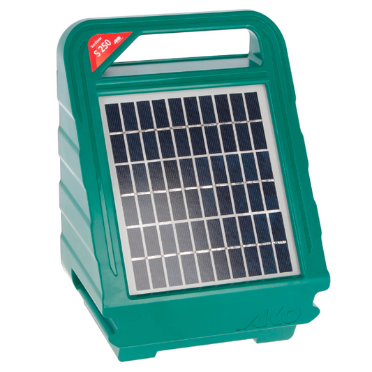 Solar Powered Autonomous Chicken and Poultry Electric Fence Charger Sun Power S250 Recycled